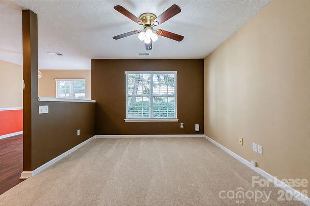 10048 University Park Lane, Charlotte, NC 28213