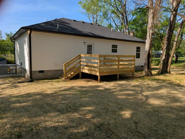 106 Buckingham Ln, Shelbyville, TN 37160