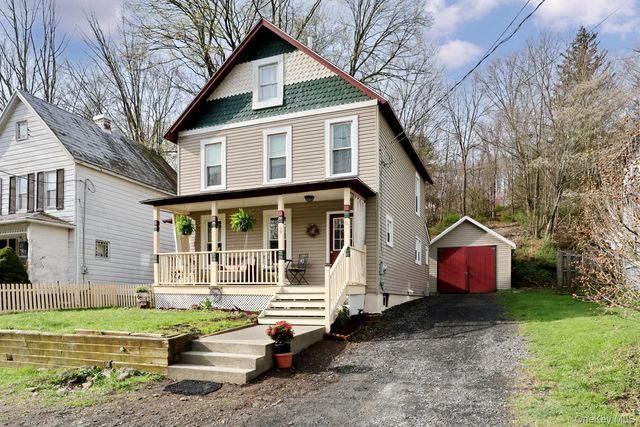 17 1st Avenue, Unionville, NY 12550