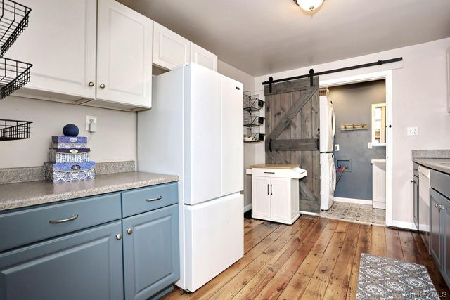 17 1st Avenue, Unionville, NY 12550