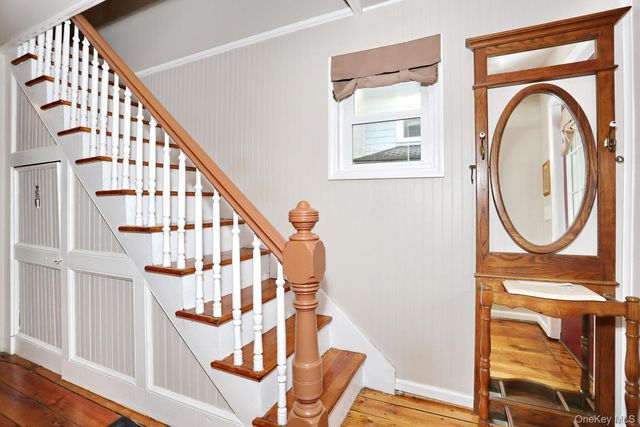 17 1st Avenue, Unionville, NY 12550