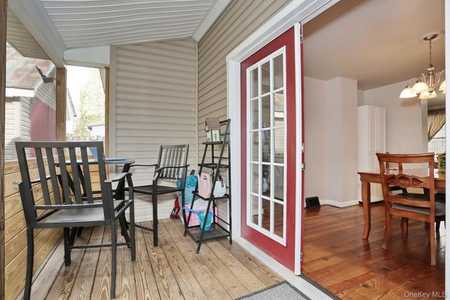 17 1st Avenue, Unionville, NY 12550