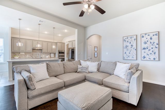 13415 Metz Rd, Sanger, TX 76266