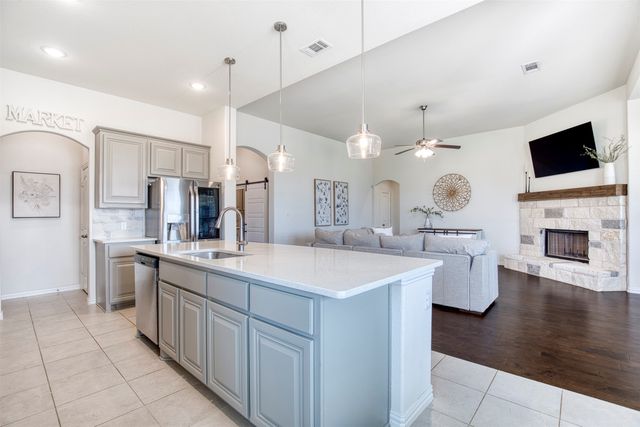 13415 Metz Rd, Sanger, TX 76266