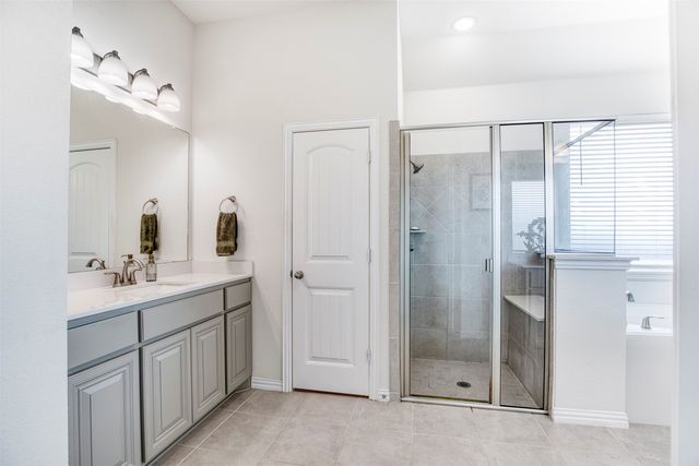 13415 Metz Rd, Sanger, TX 76266