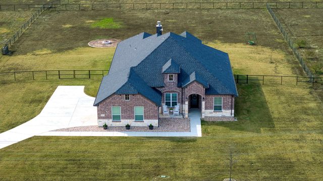 13415 Metz Rd, Sanger, TX 76266