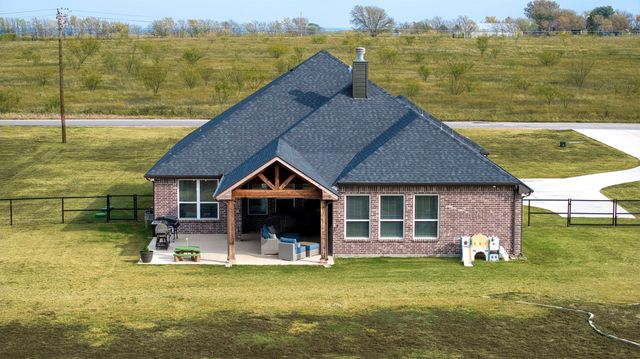 13415 Metz Rd, Sanger, TX 76266