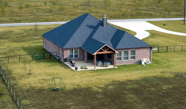 13415 Metz Rd, Sanger, TX 76266