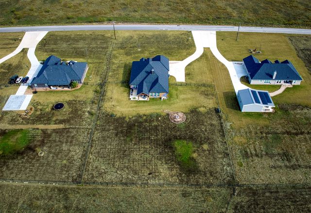 13415 Metz Rd, Sanger, TX 76266