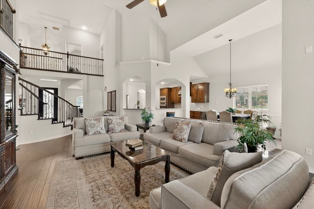 1515 Spring Hill Drive, Cedar Hill, TX 75104