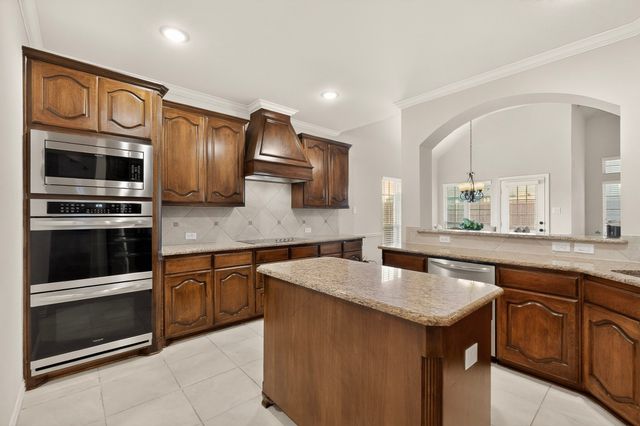 1515 Spring Hill Drive, Cedar Hill, TX 75104