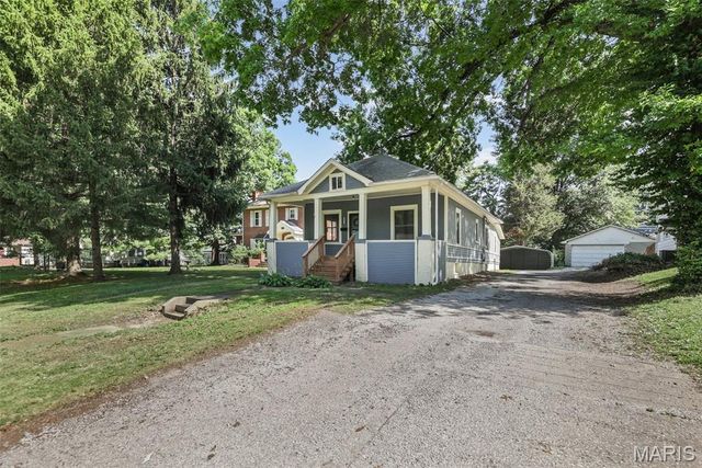 3019 Brown Street, Alton, IL 62002