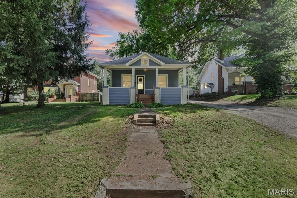 3019 Brown Street, Alton, IL 62002