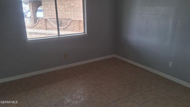 10541 EAGLESTONE Way, El Paso, TX 79925