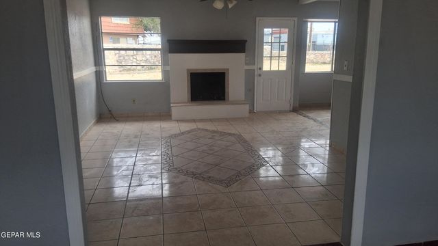 10541 EAGLESTONE Way, El Paso, TX 79925