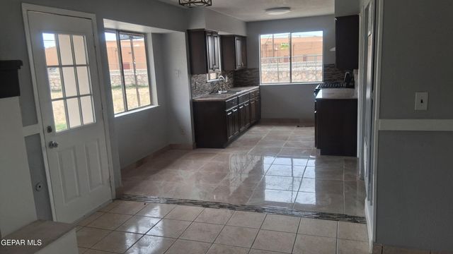 10541 EAGLESTONE Way, El Paso, TX 79925