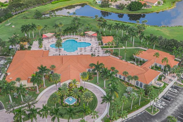 305 NW Springview Loop, Port St. Lucie, Port St Lucie, FL 34986