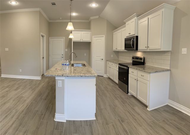 1004 Hardaway Drive, Greenville, TX 75402