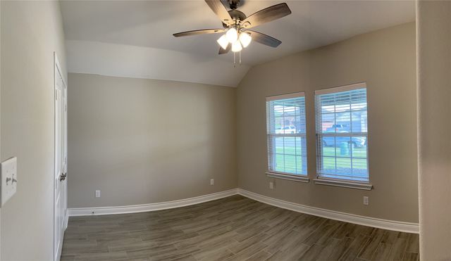 1004 Hardaway Drive, Greenville, TX 75402