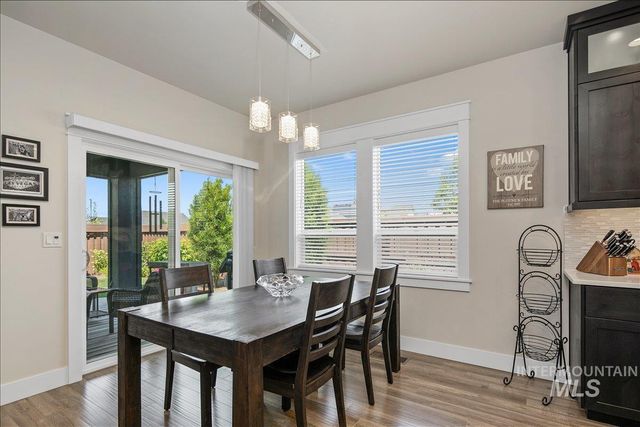 6119 N Farleigh Ave, Meridian, ID 83646