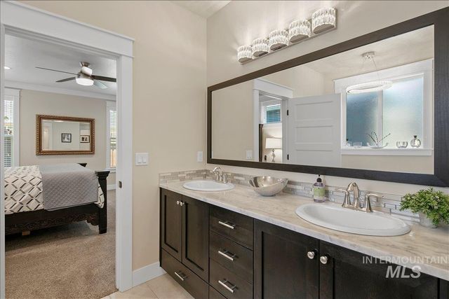 6119 N Farleigh Ave, Meridian, ID 83646