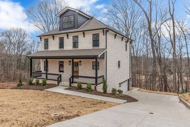 418 Stonemeadow Rd, Clarksville, TN 37043