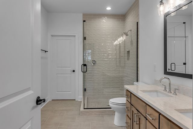 418 Stonemeadow Rd, Clarksville, TN 37043