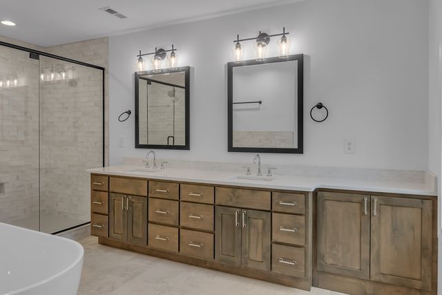 418 Stonemeadow Rd, Clarksville, TN 37043