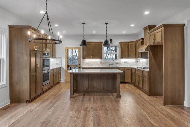 418 Stonemeadow Rd, Clarksville, TN 37043