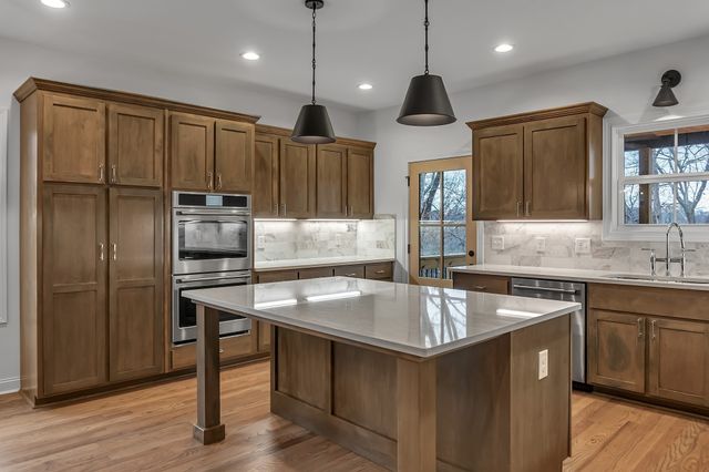 418 Stonemeadow Rd, Clarksville, TN 37043