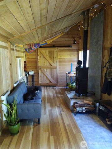 34502 SE 325th Street, Ravensdale, WA 98051