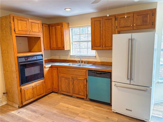 11859 W Highway 156, West Fork, AR 72774