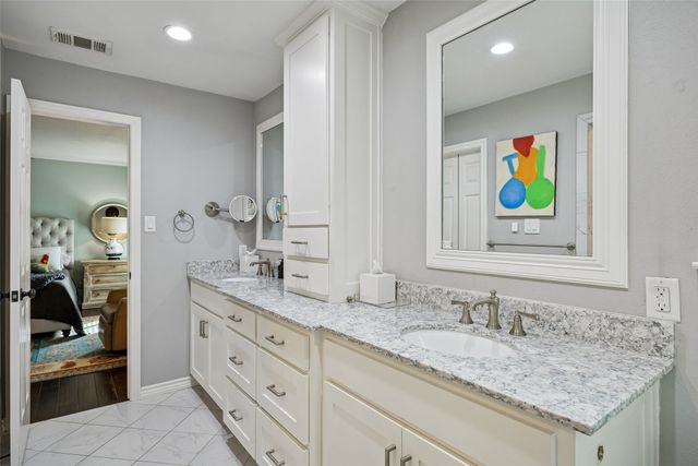 6520 Mercedes Avenue, Dallas, TX 75214