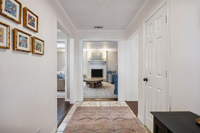 6520 Mercedes Avenue, Dallas, TX 75214