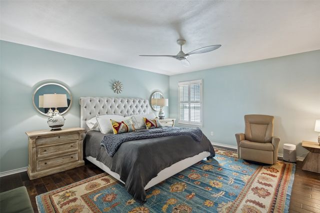 6520 Mercedes Avenue, Dallas, TX 75214