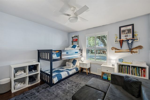 6520 Mercedes Avenue, Dallas, TX 75214