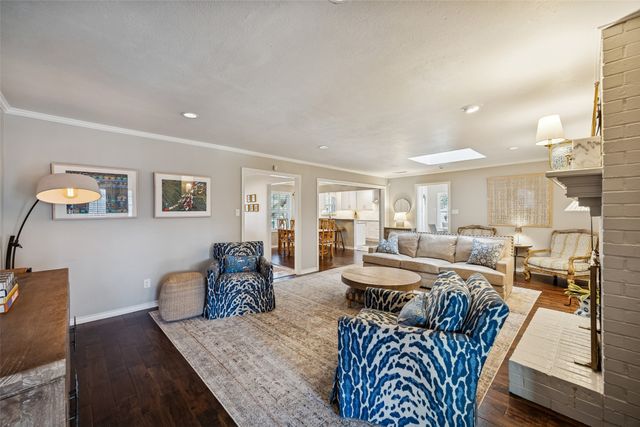 6520 Mercedes Avenue, Dallas, TX 75214