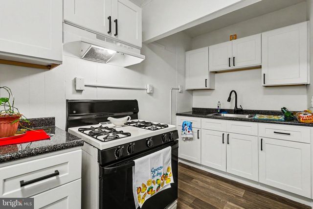 221 N 2ND ST, Steelton, PA 17113
