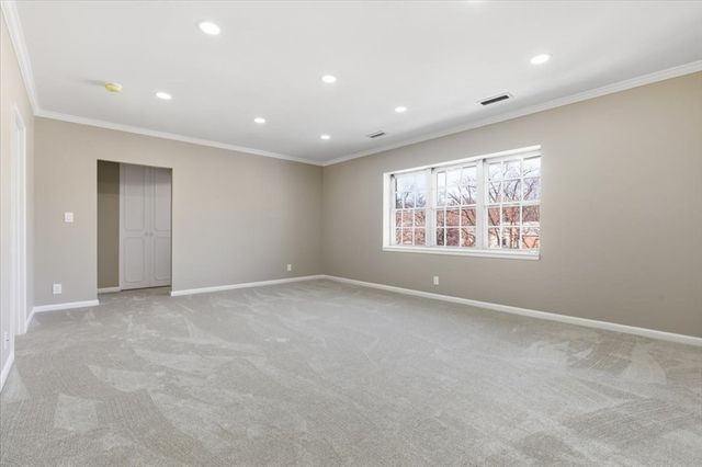 116 Lake Shore Road 4, Boston, MA 02135