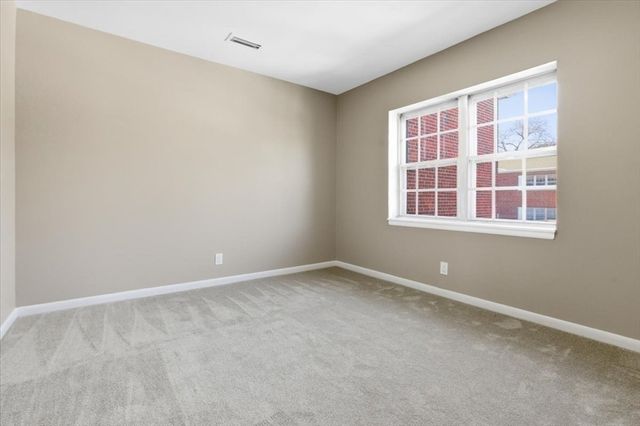 116 Lake Shore Road 4, Boston, MA 02135