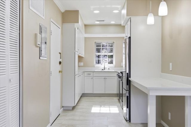 116 Lake Shore Road 4, Boston, MA 02135