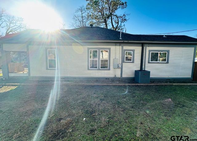 1408 E Houston, Tyler, TX 75702