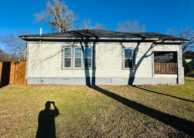 1408 E Houston, Tyler, TX 75702