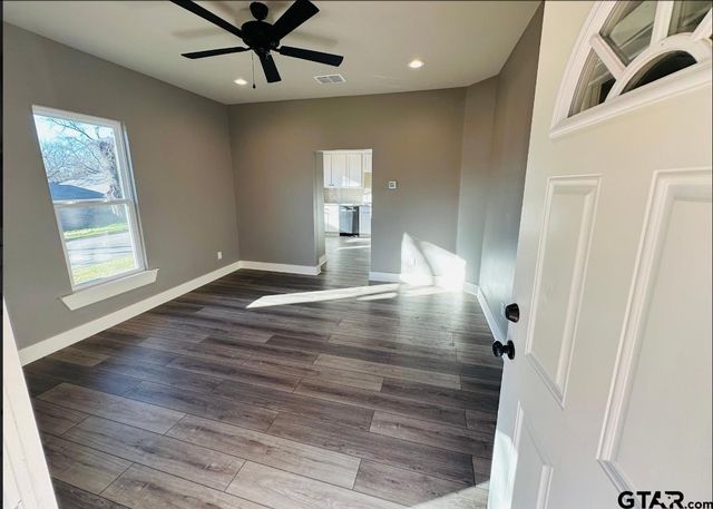 1408 E Houston, Tyler, TX 75702