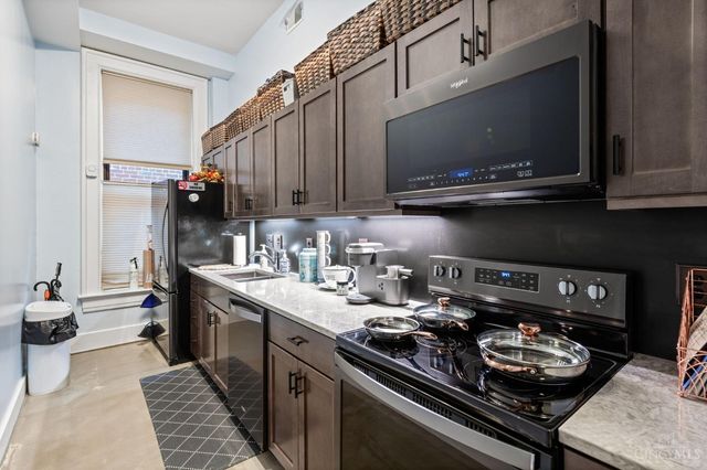 5 W Twelfth Street, Cincinnati, OH 45202