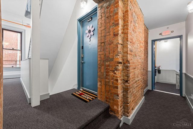 5 W Twelfth Street, Cincinnati, OH 45202