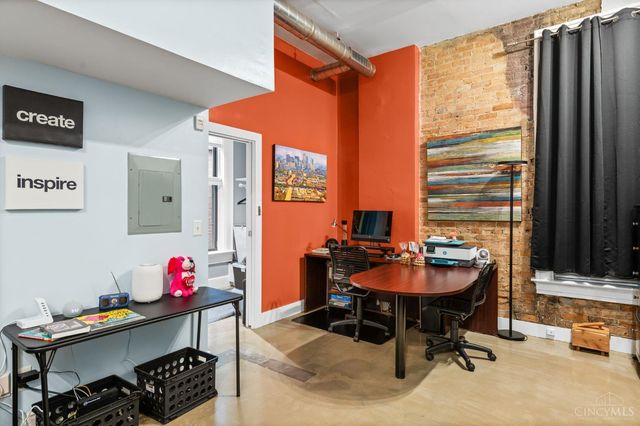 5 W Twelfth Street, Cincinnati, OH 45202