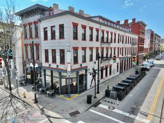 5 W Twelfth Street, Cincinnati, OH 45202