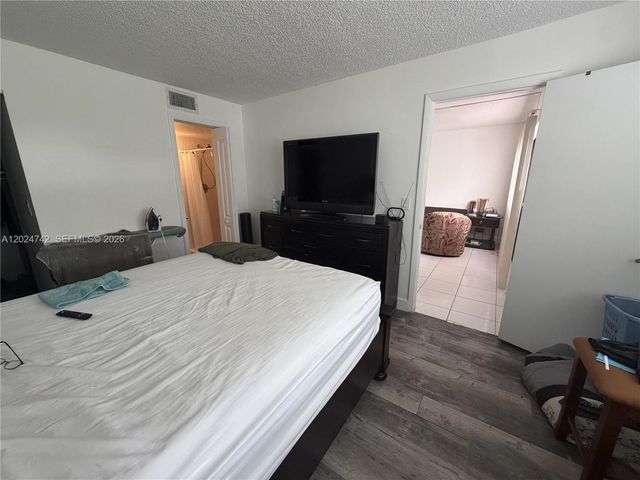 15718 E Waterside Circle 102, Sunrise, FL 33326