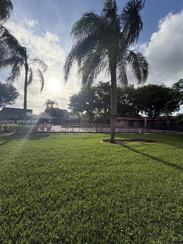 15718 E Waterside Circle 102, Sunrise, FL 33326